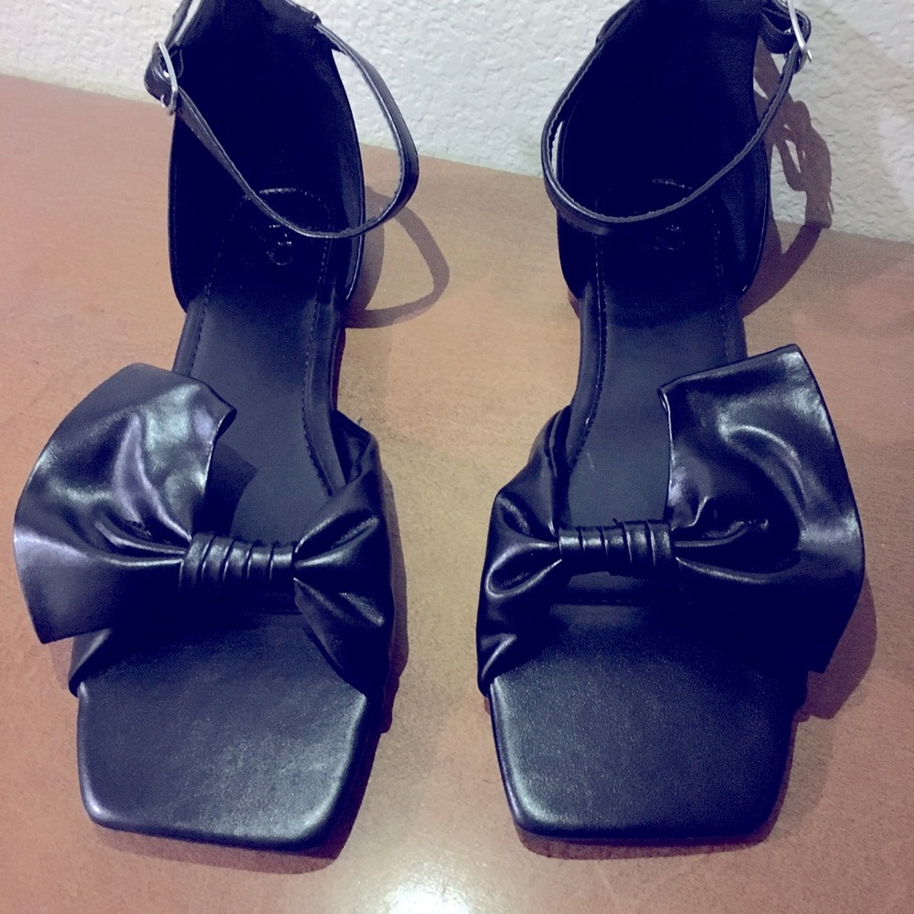 New York & Co Hart Flat. Size 10. Black. NEW!!!